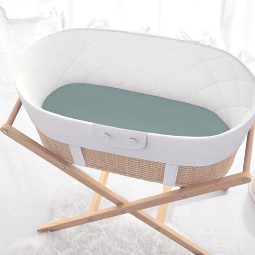 The Peanutshell Organic Bassinet Sheets 4-Pack for Boy or Girl