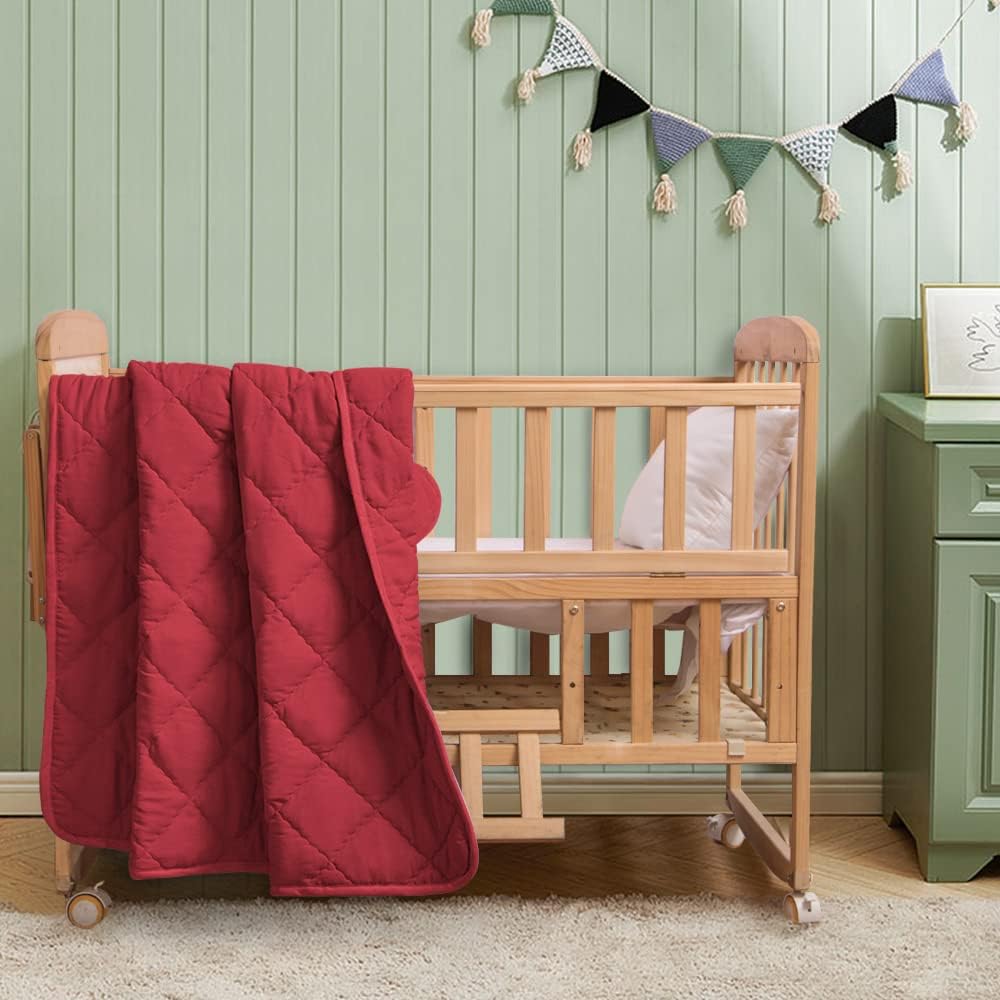 FLXXIE Microfiber Toddler Comforter 39x47 Inches Red