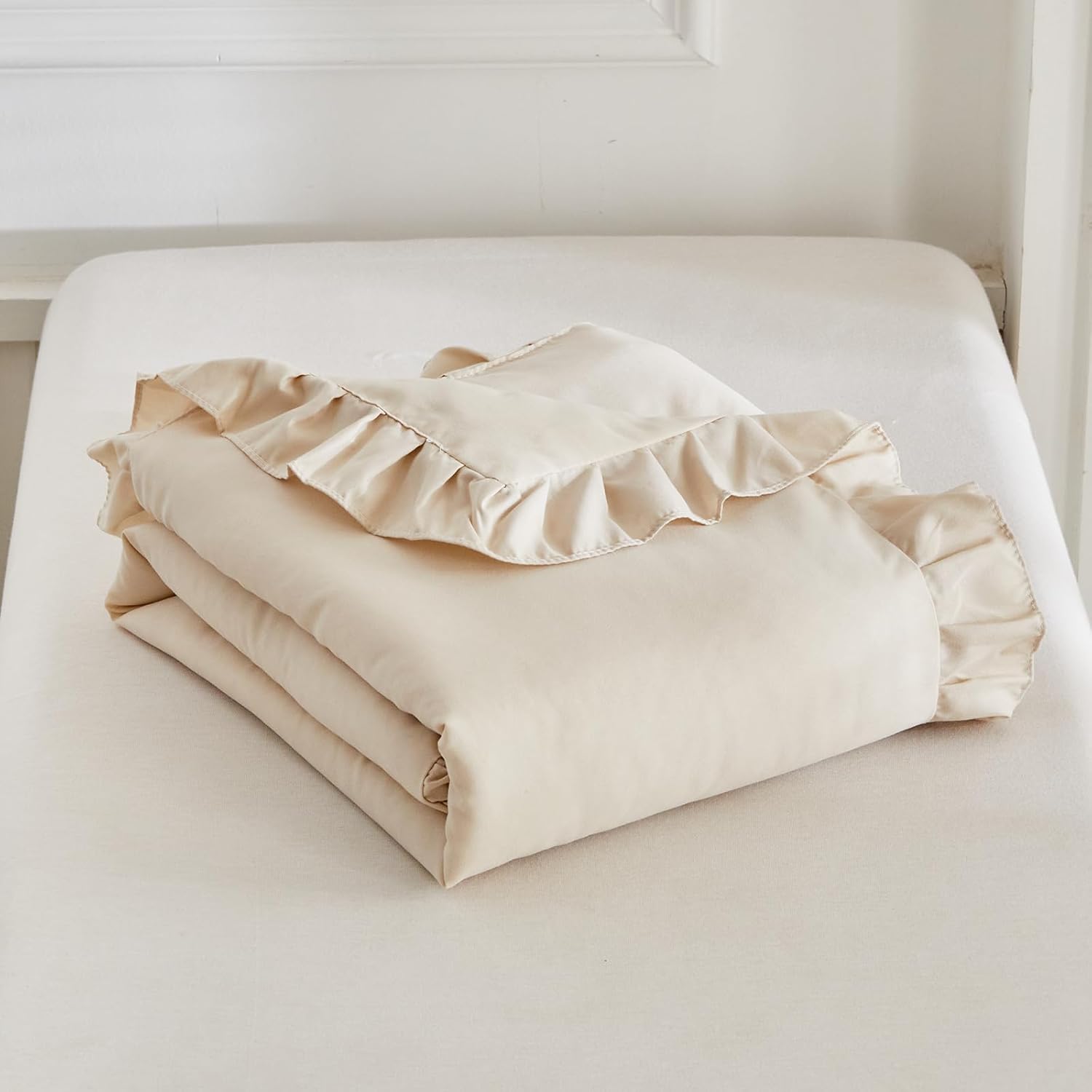 UOZZI BEDDING Ruffled Crib Comforter Quilt - 39x47 Cream
