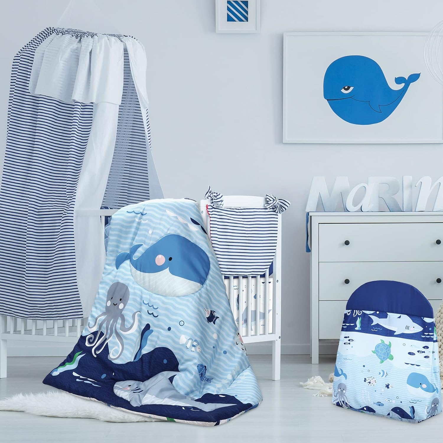 Rtteri 4-Piece Baby Crib Bedding Set with Whale Print