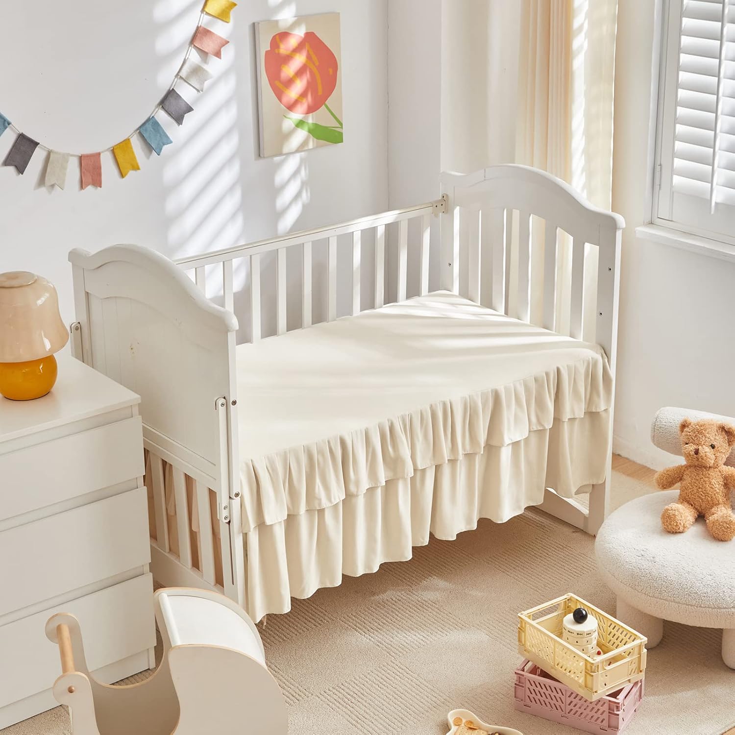 UOZZI BEDDING Tufted Ruffle Crib Set 3 Pieces
