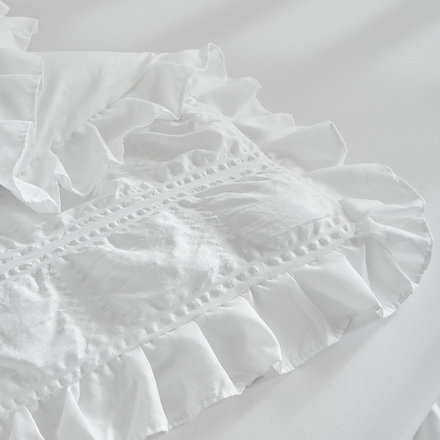 UOZZI BEDDING Ruffled Crib Bedding Set - White