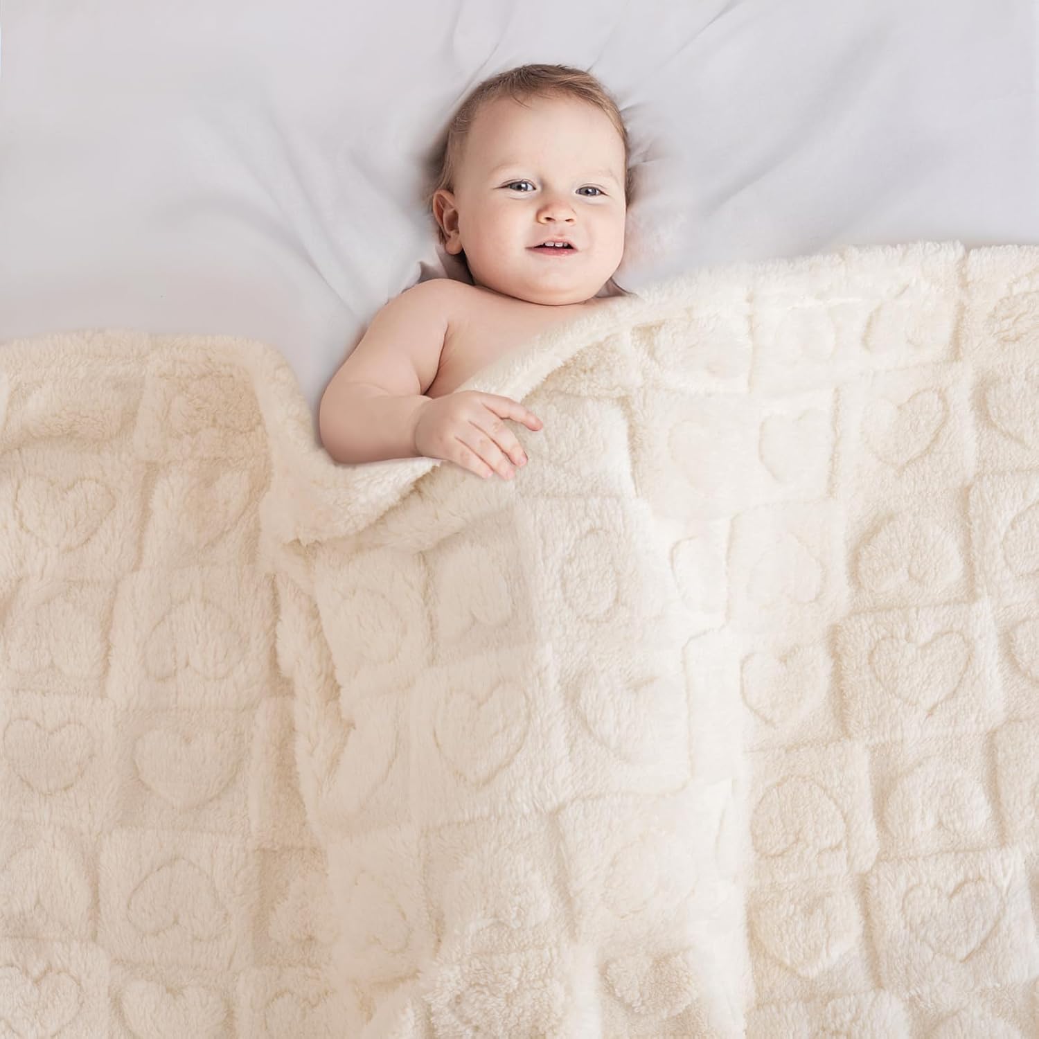 Excervent 3D Heart Checkered Flannel Blanket - 30x40 Inches Ivory