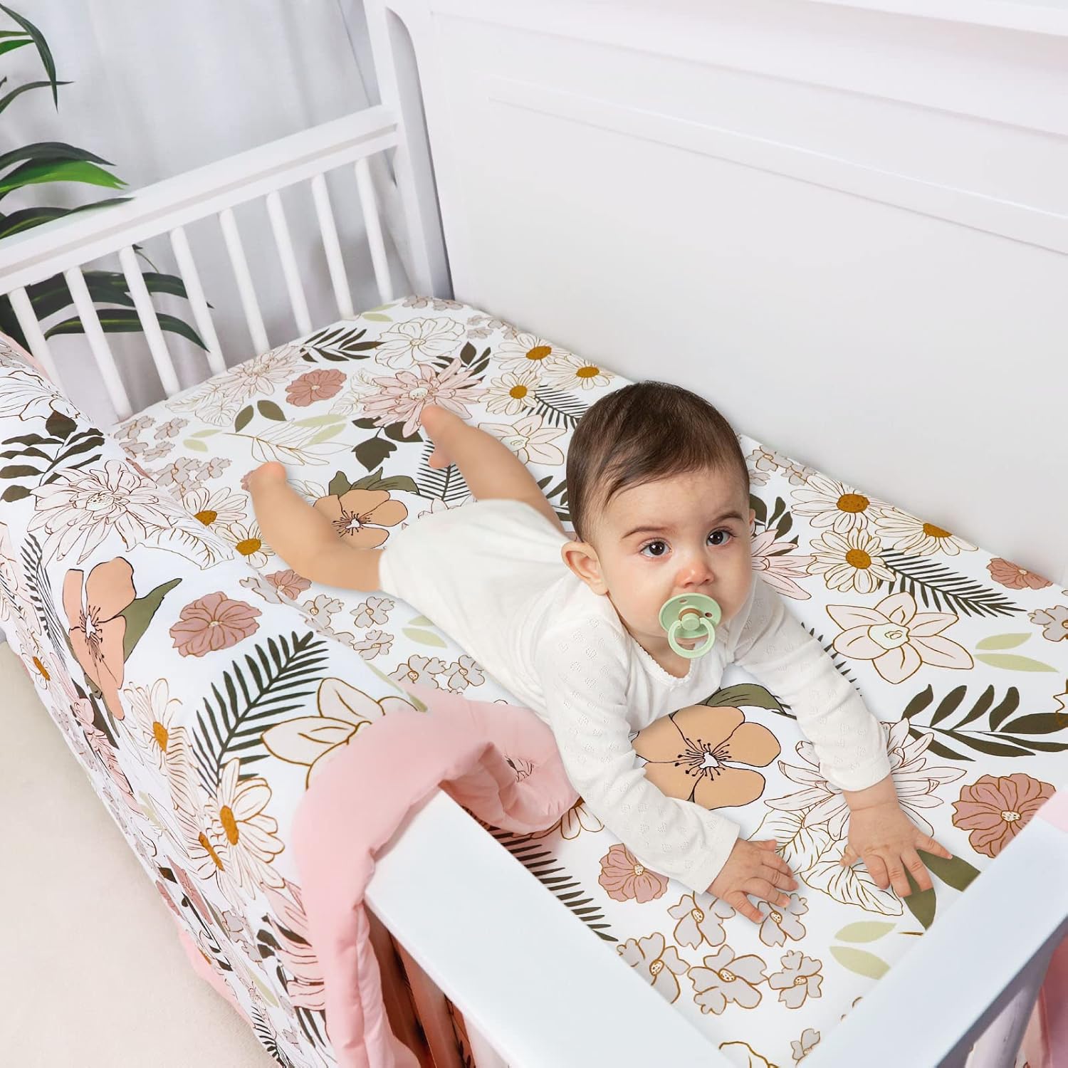4-Piece Crib Bedding Set for Girls with Daisy Flowers
