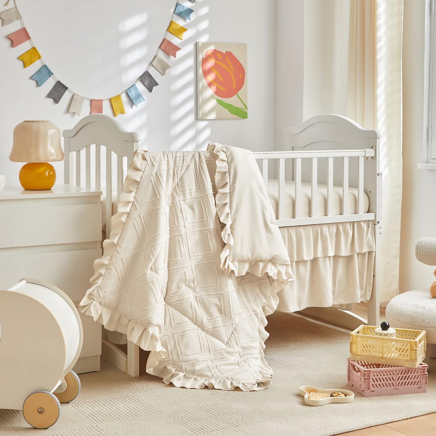 UOZZI BEDDING Tufted Ruffle Crib Set 3 Pieces