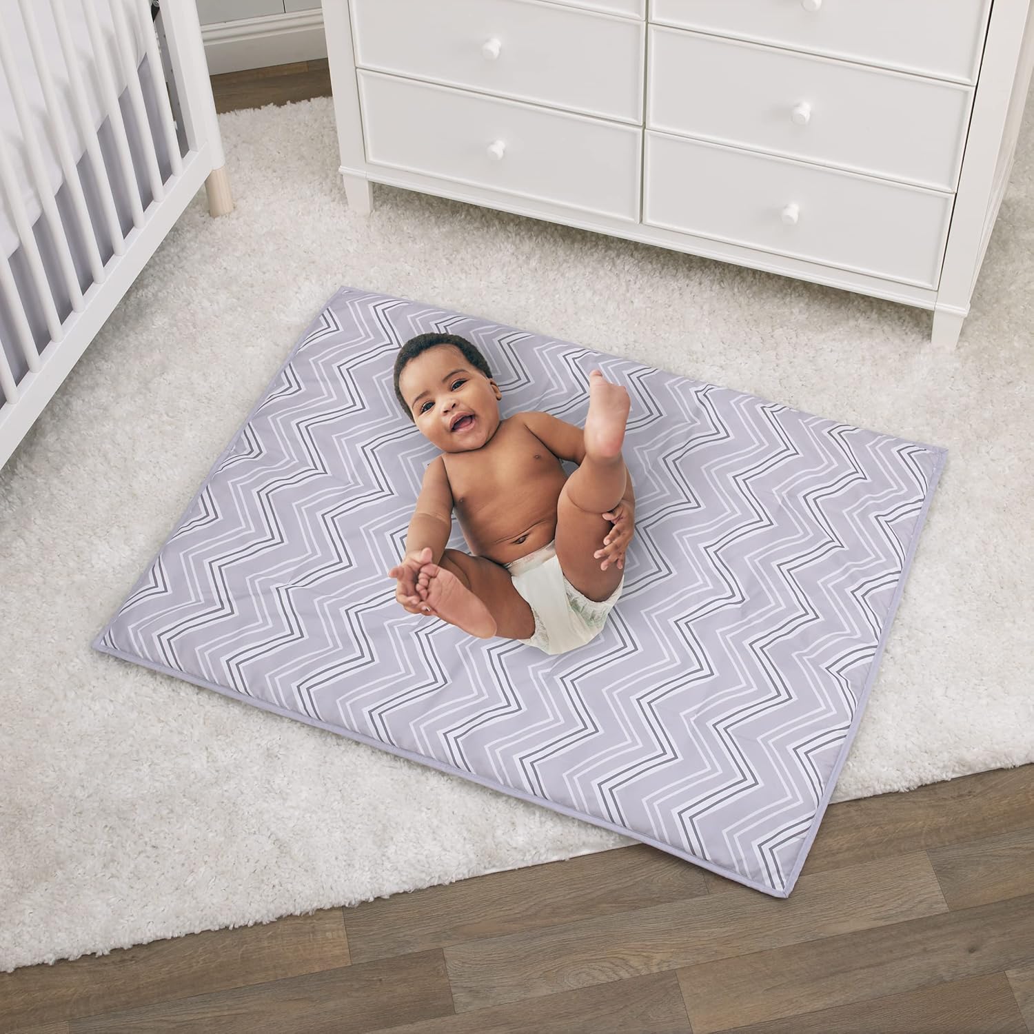 Little Love by NoJo Crib Bedding Set - 3 Piece Grey White Chevron