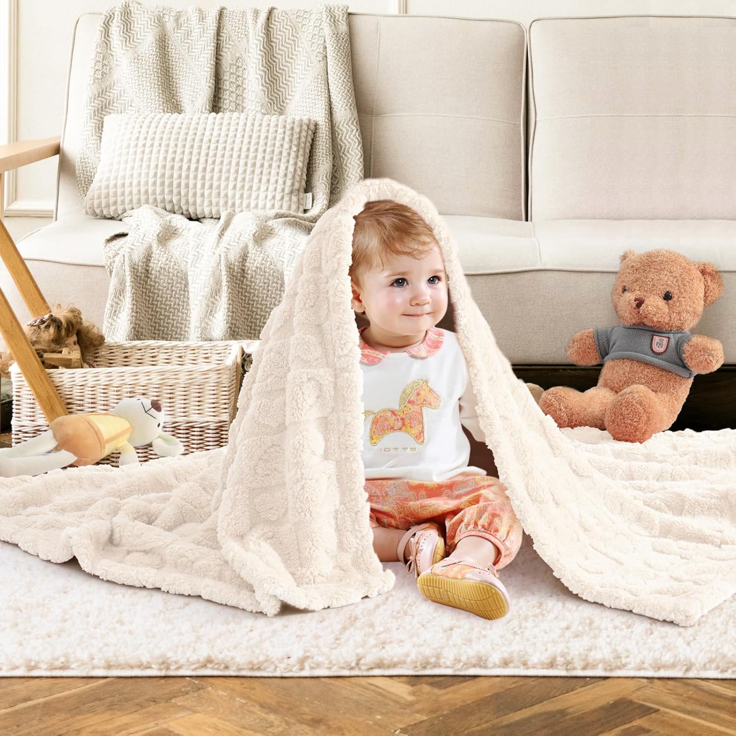 Excervent 3D Heart Checkered Flannel Blanket - 30x40 Inches Ivory