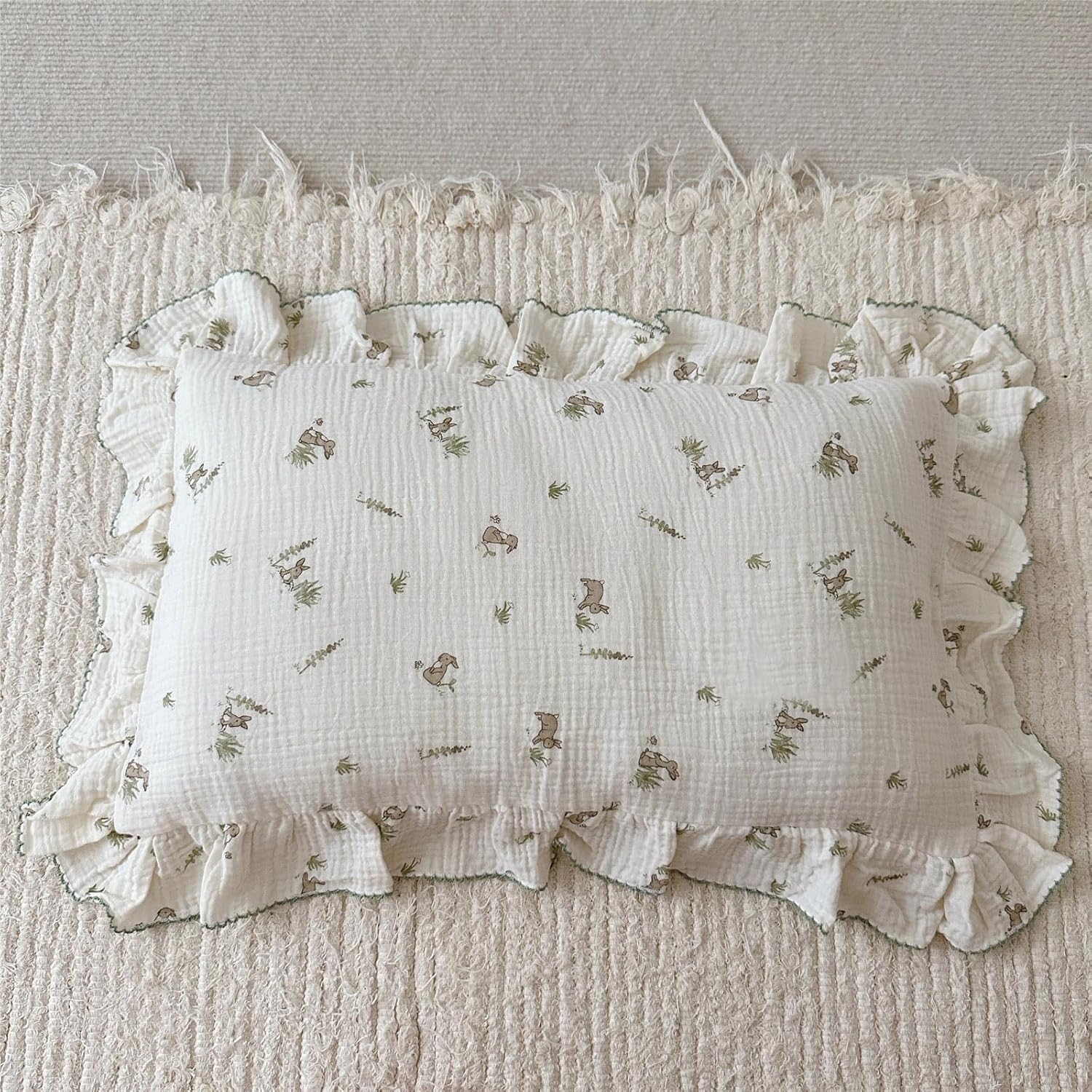 BuLuTu Muslin Toddler Pillowcase with Rabbit Print