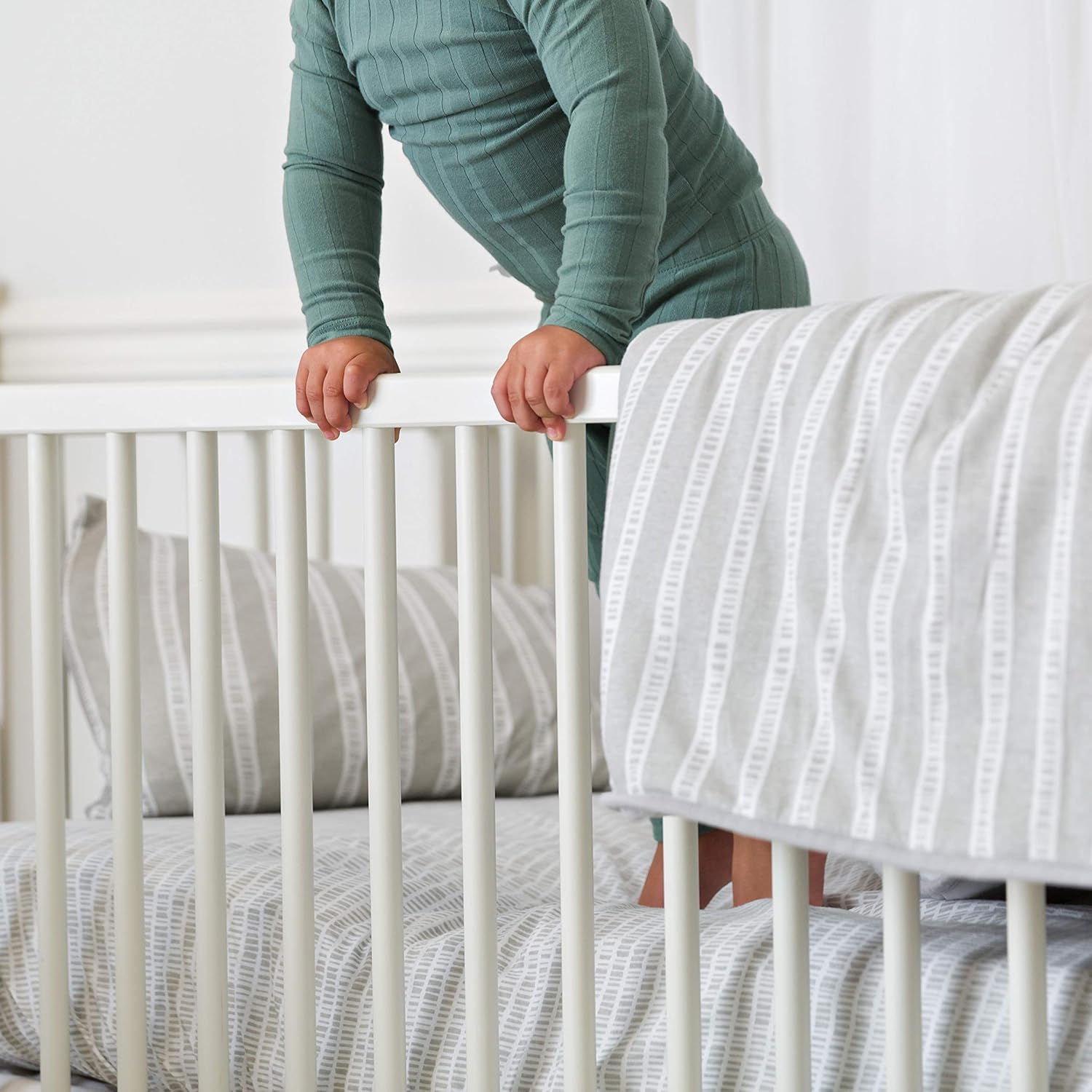 Elys Co Baby Crib Bedding Set - Grey Design 4 Piece 1