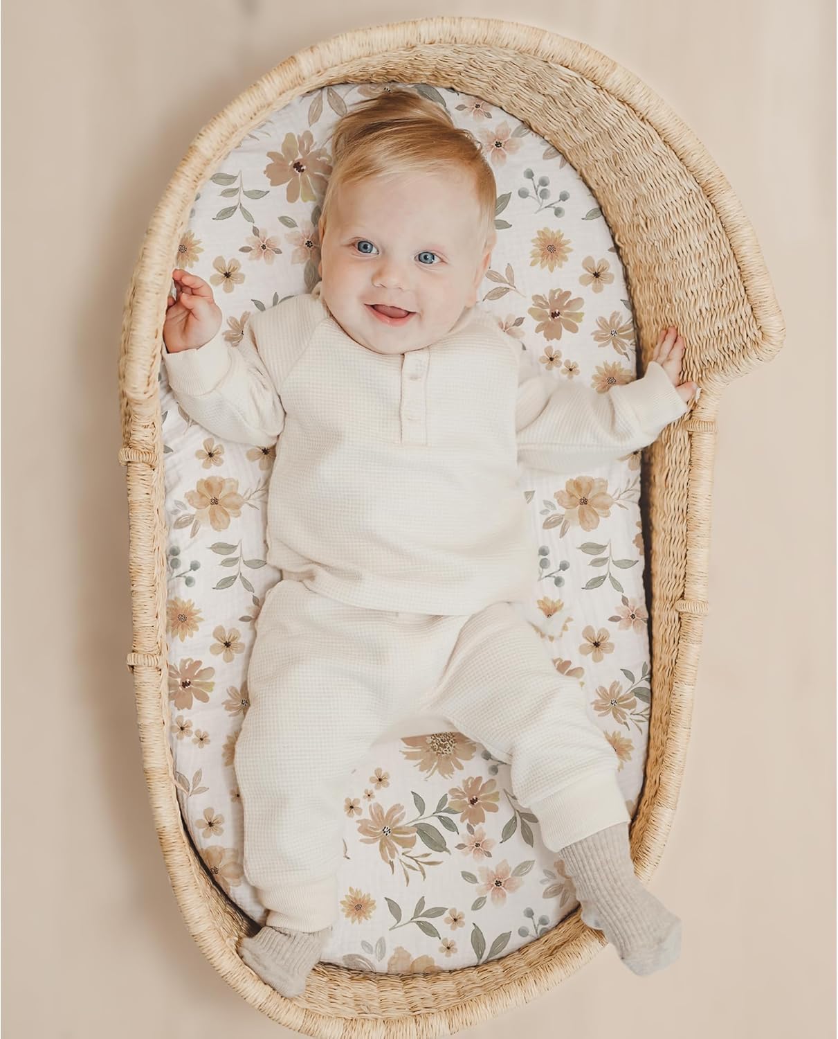 Konssy 2 Pack Muslin Bassinet Sheets for Baby 1