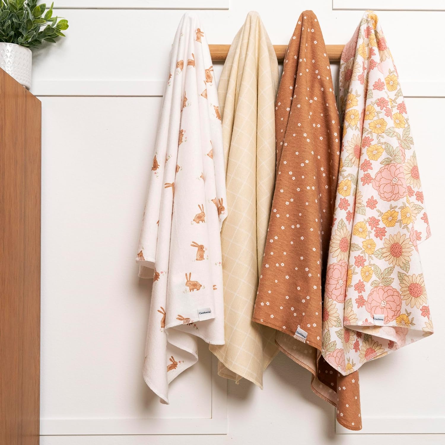 Gerber Unisex 100 Cotton Flannel Receiving Blankets Pack of 4