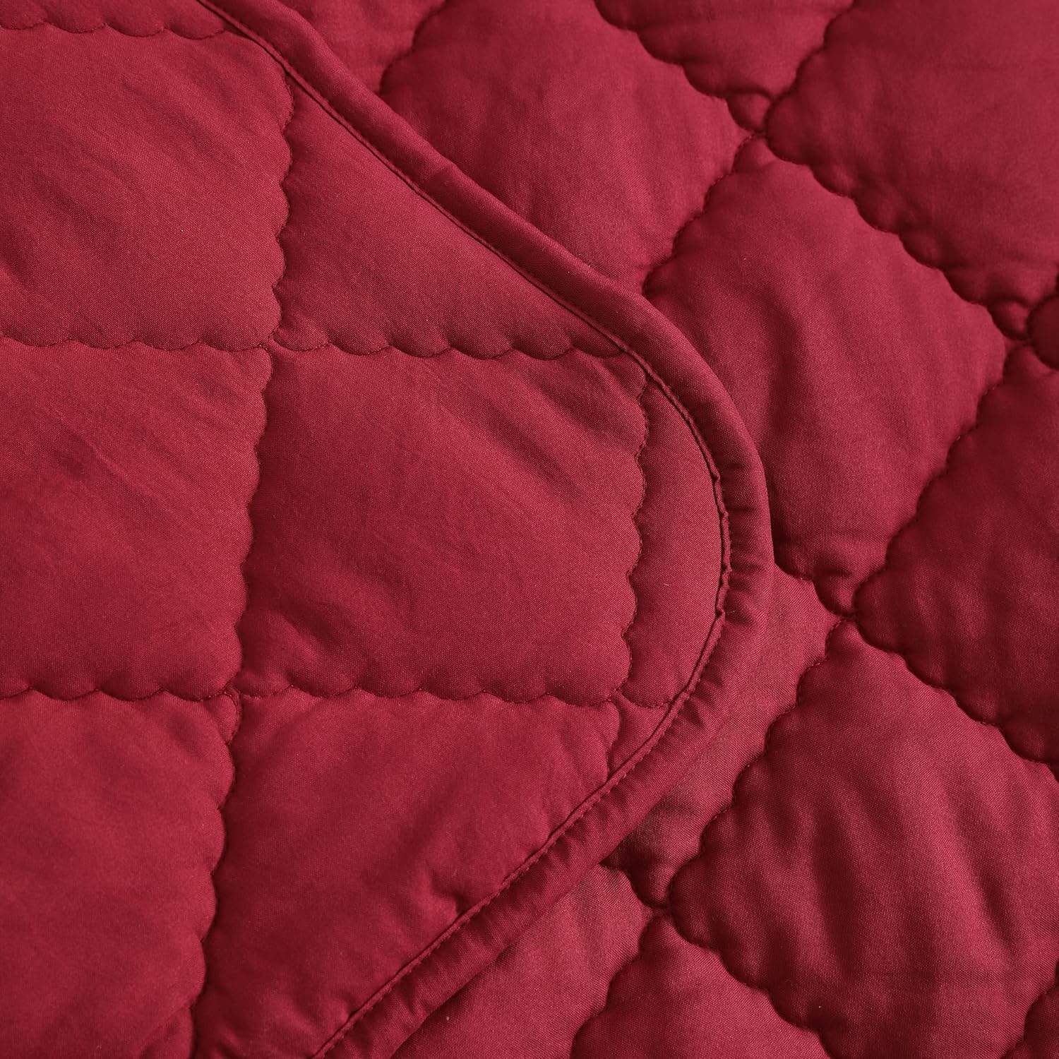 FLXXIE Microfiber Toddler Comforter 39x47 Inches Red