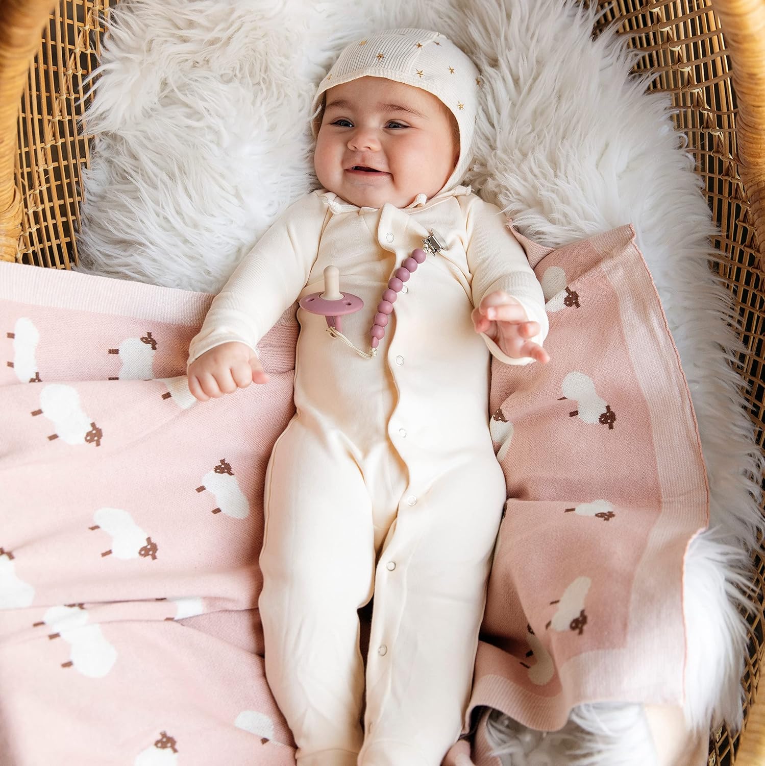 Bleu La La Luxury Knit Baby Blanket - Light Pink