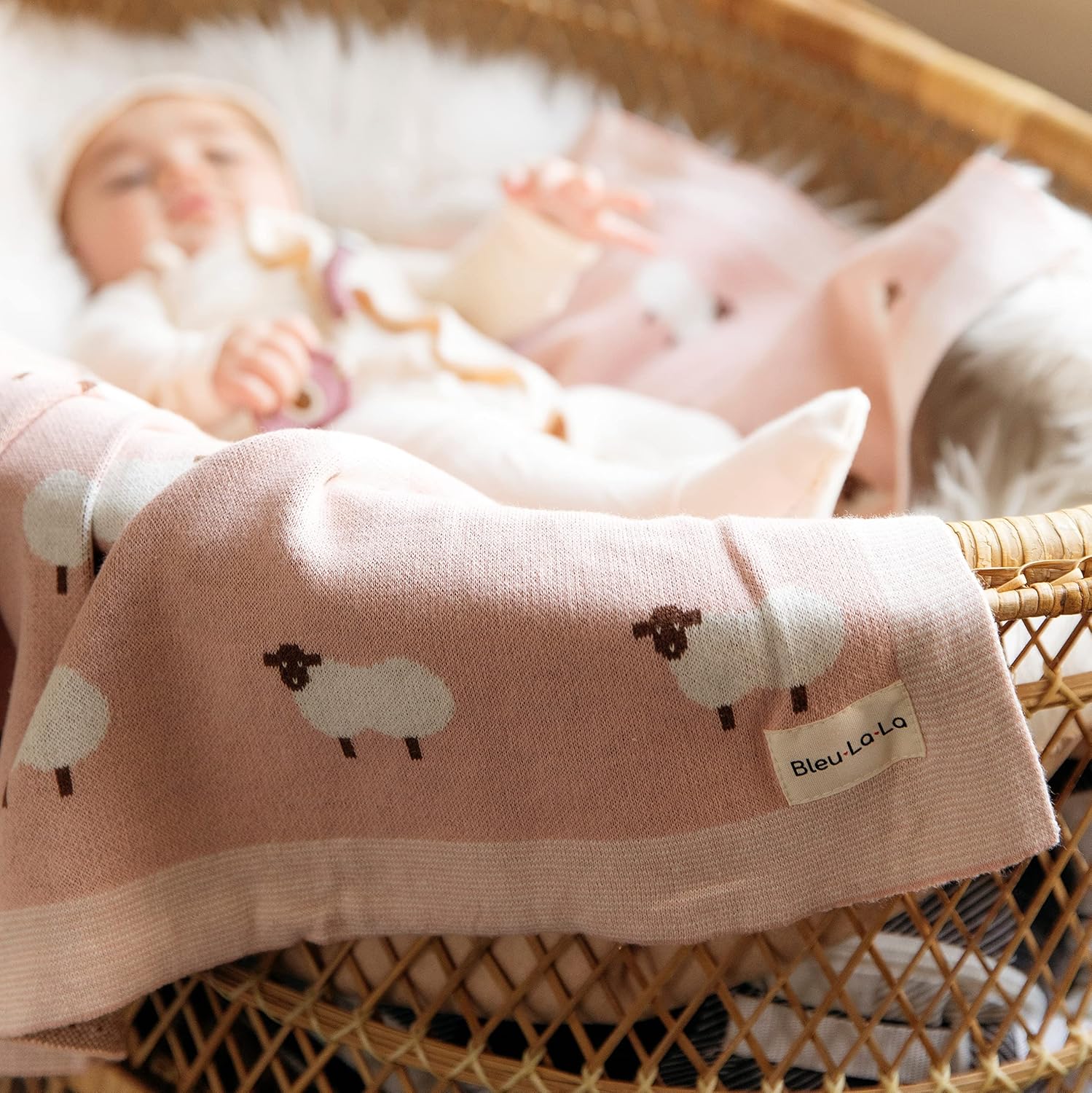 Bleu La La Luxury Knit Baby Blanket - Light Pink